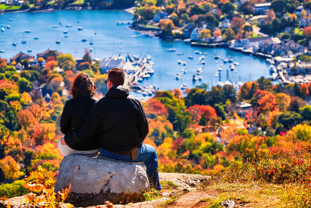 Experience the Magic of Boothbay Harbor, Maine, in the Fall